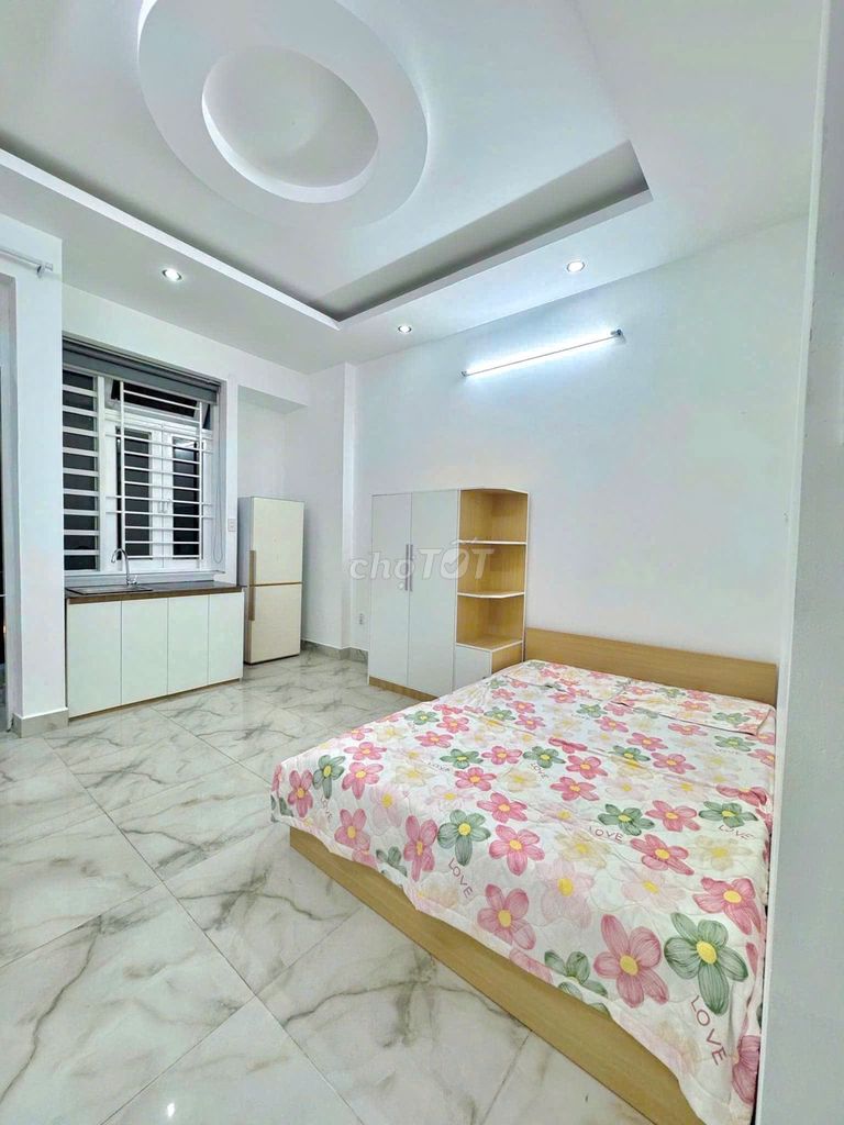 bancol full 5-P walk-in-the-art Nguyễn Tư Giản prize.