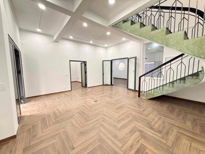 area home 15 m x 15 M Lý Phục Man District 7