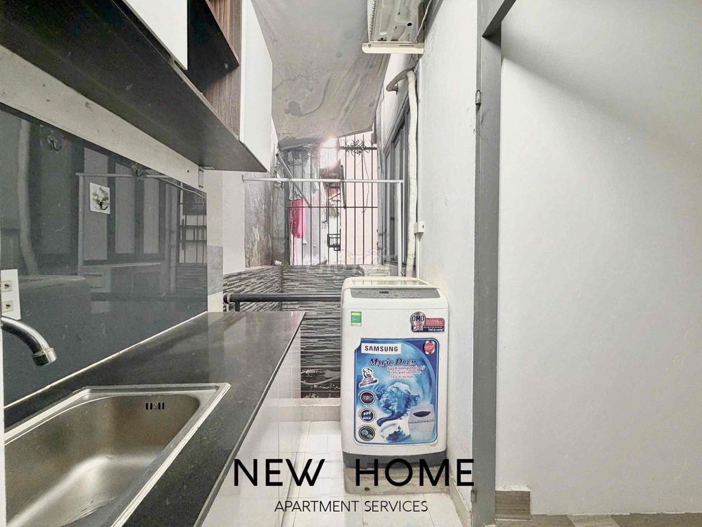 Rent two bedrooms - full furniture - right at the airport paint field