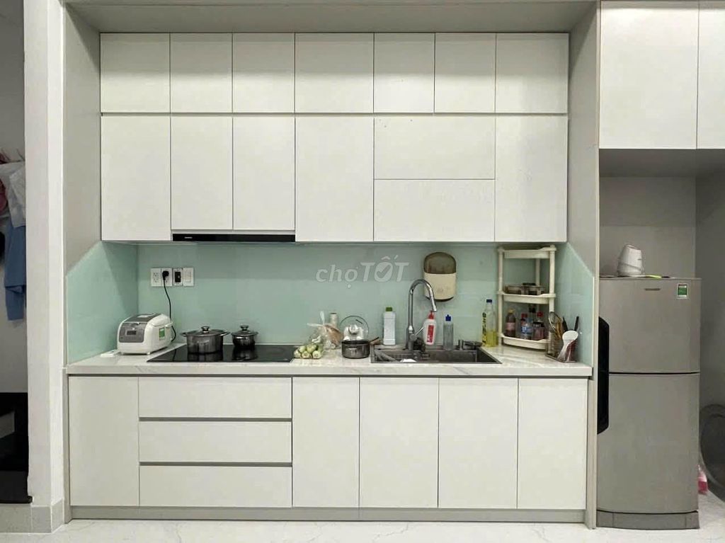 1/Phan Đình Phùng, Phú Nhuận 94 meters2, 2 bedrooms, 1.5 million a month.