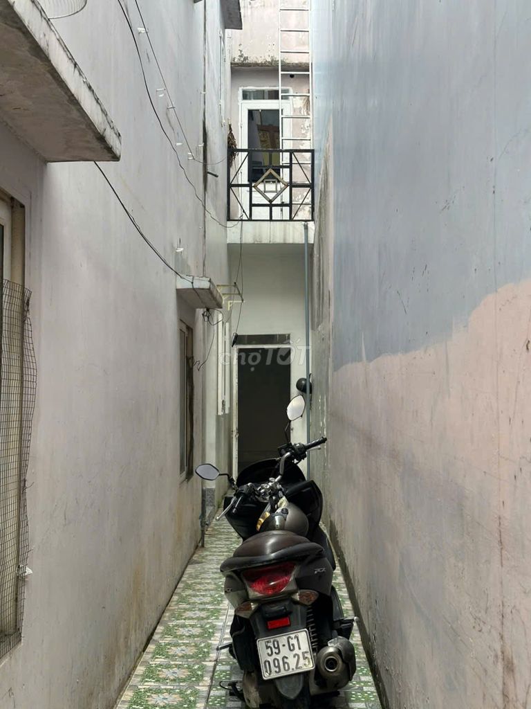 To rent the original BIkof peace house