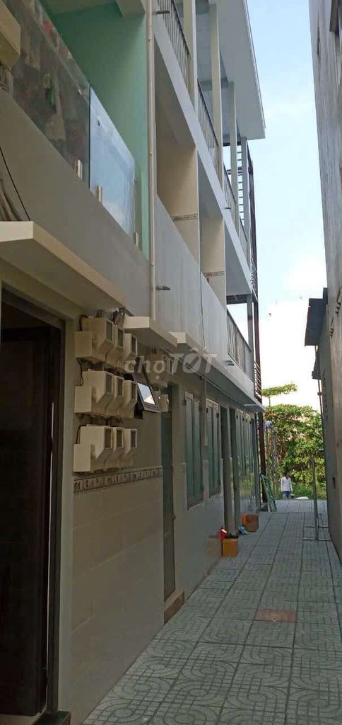 Rent 2nd floor district 7 rooms wide 24 meters 2