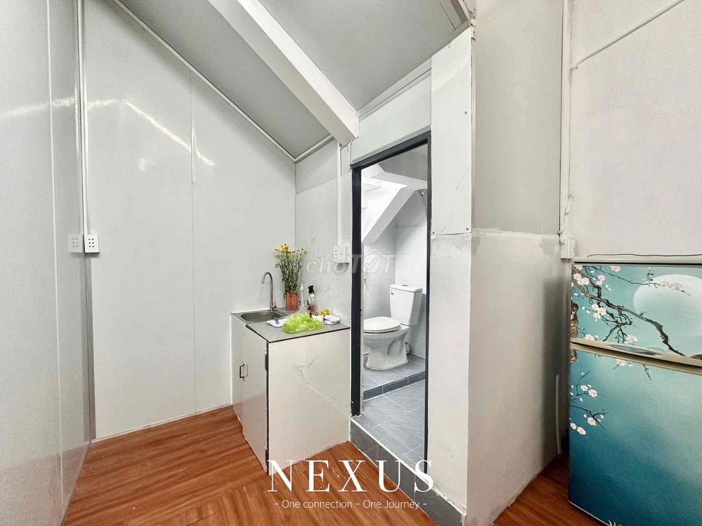 30 meters, full interior, four people.