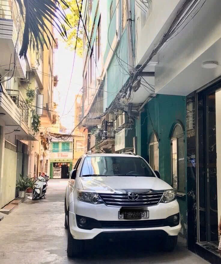 Trần Quang Khải alleyhouse, District 1, 4 x 10 meters, 5 floors, 5 P, 26 million