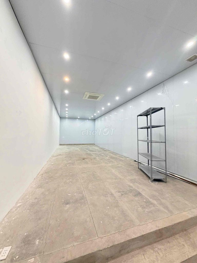 Rent a new house on 146th Street. Nguyễn Văn Khối.