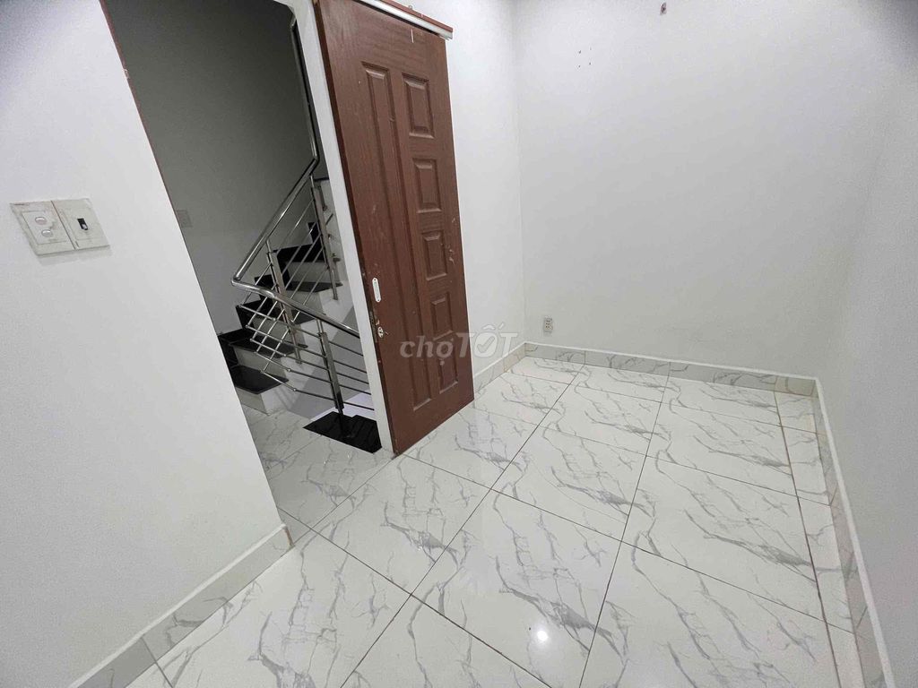 Rent the entire three bedrooms at the end of District 12.