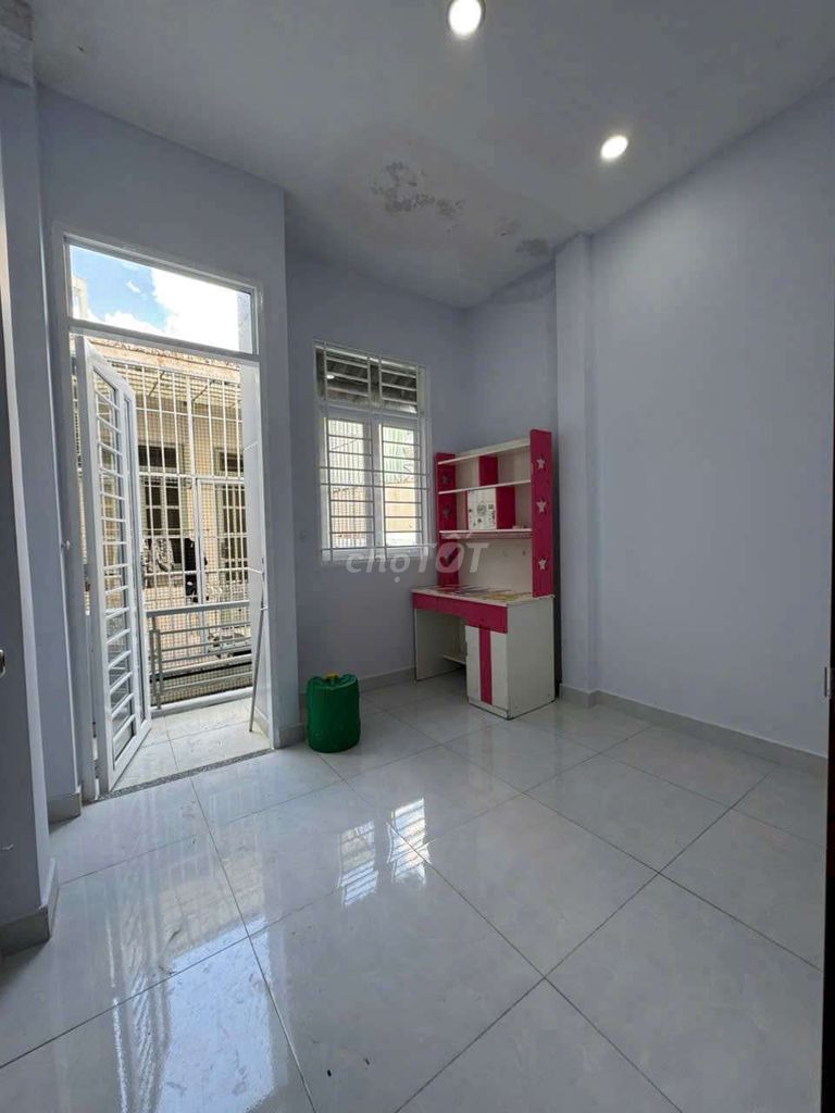 Rent a house for two bedrooms. Two, Thống Nhất.30, 10 Gò Vấp, 7 million.