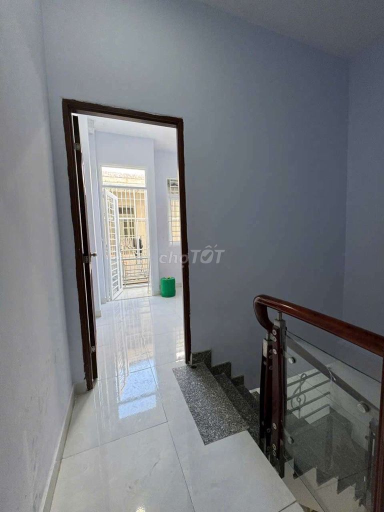 Rent a house for two bedrooms. Two, Thống Nhất.30, 10 Gò Vấp, 7 million.