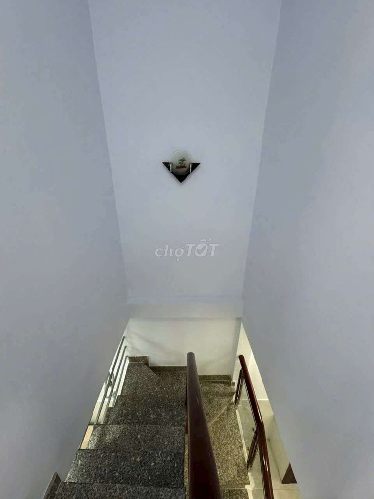 Rent a house for two bedrooms. Two, Thống Nhất.30, 10 Gò Vấp, 7 million.