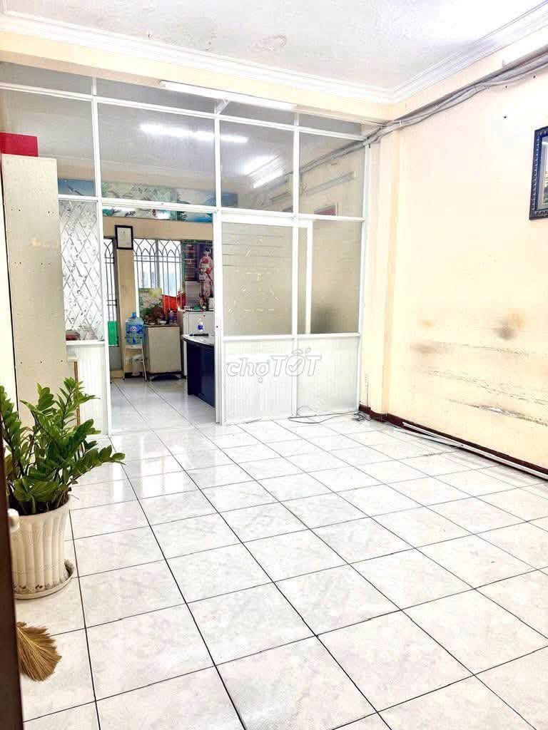 Alley 8 m/22 Sư Vạn Hạnh, District 10, 4 x23 meters, 4 floors, 33 million