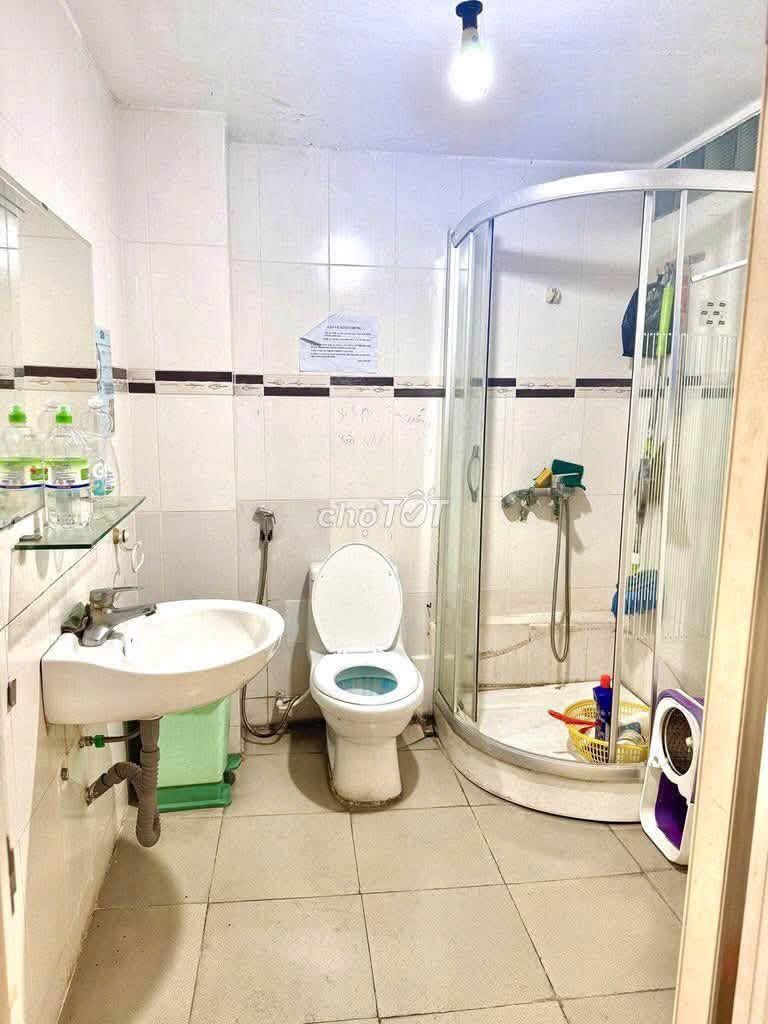 Alley 8 m/22 Sư Vạn Hạnh, District 10, 4 x23 meters, 4 floors, 33 million