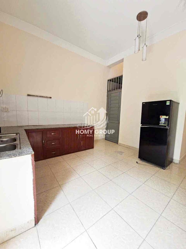 walk-by street near the smooth market - tttmalmal 4 bedrooms 3 toilets At + vpcty