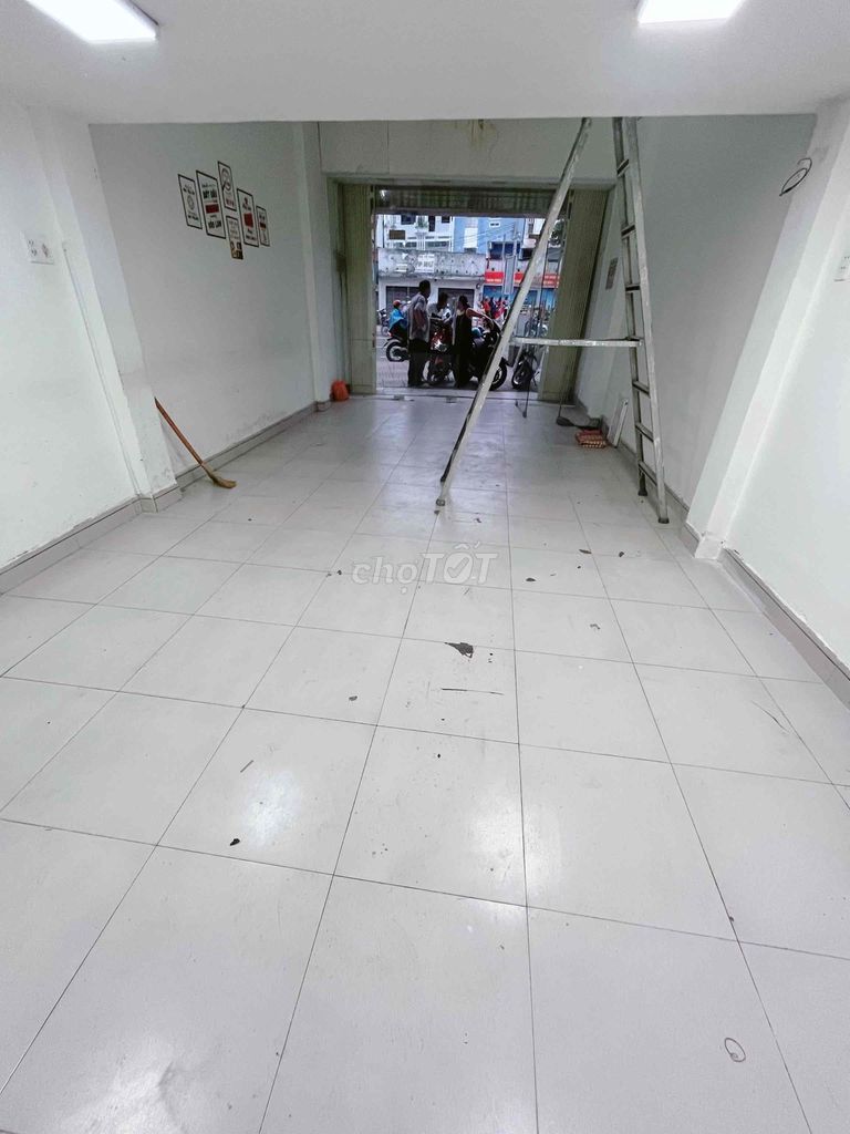 Cash House 1467 AVA 4 x 14 m 4 bedroom 4