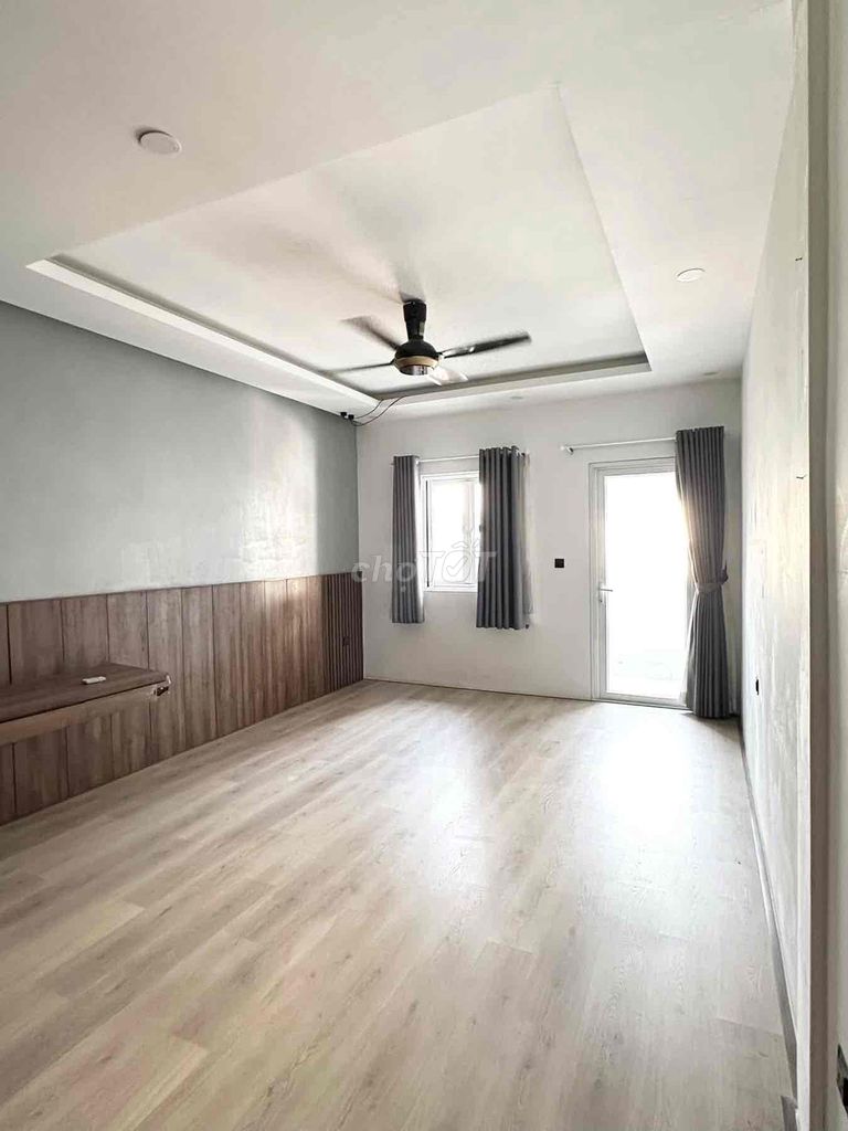 8 M fresh east - 4 M 17 M - 2 floors - 4 bedroom
