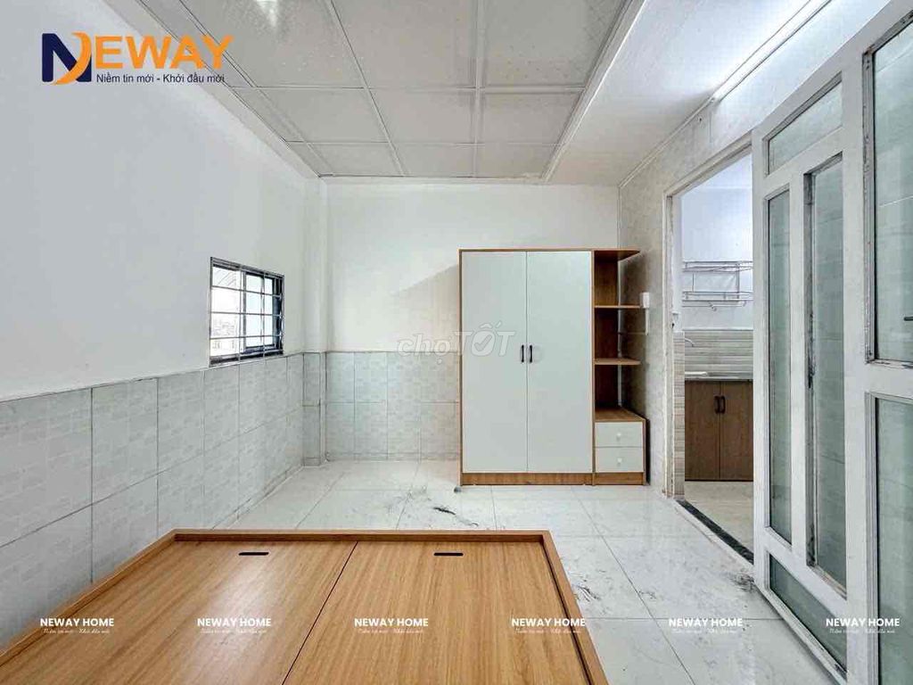 The kitchen room - there's a sky window near the fourth quarter.