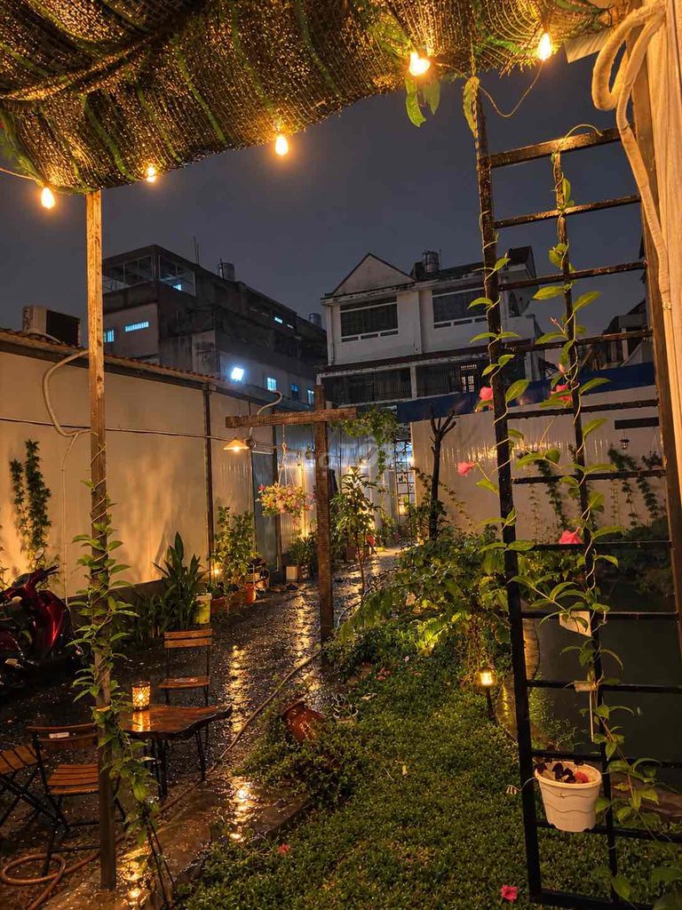 gardening room with an average of a million in turn