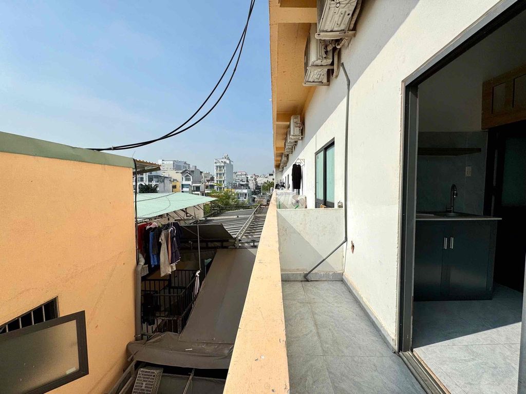 apartments in two or three comfortable people near the University of Soh, vlu -- close to the park.