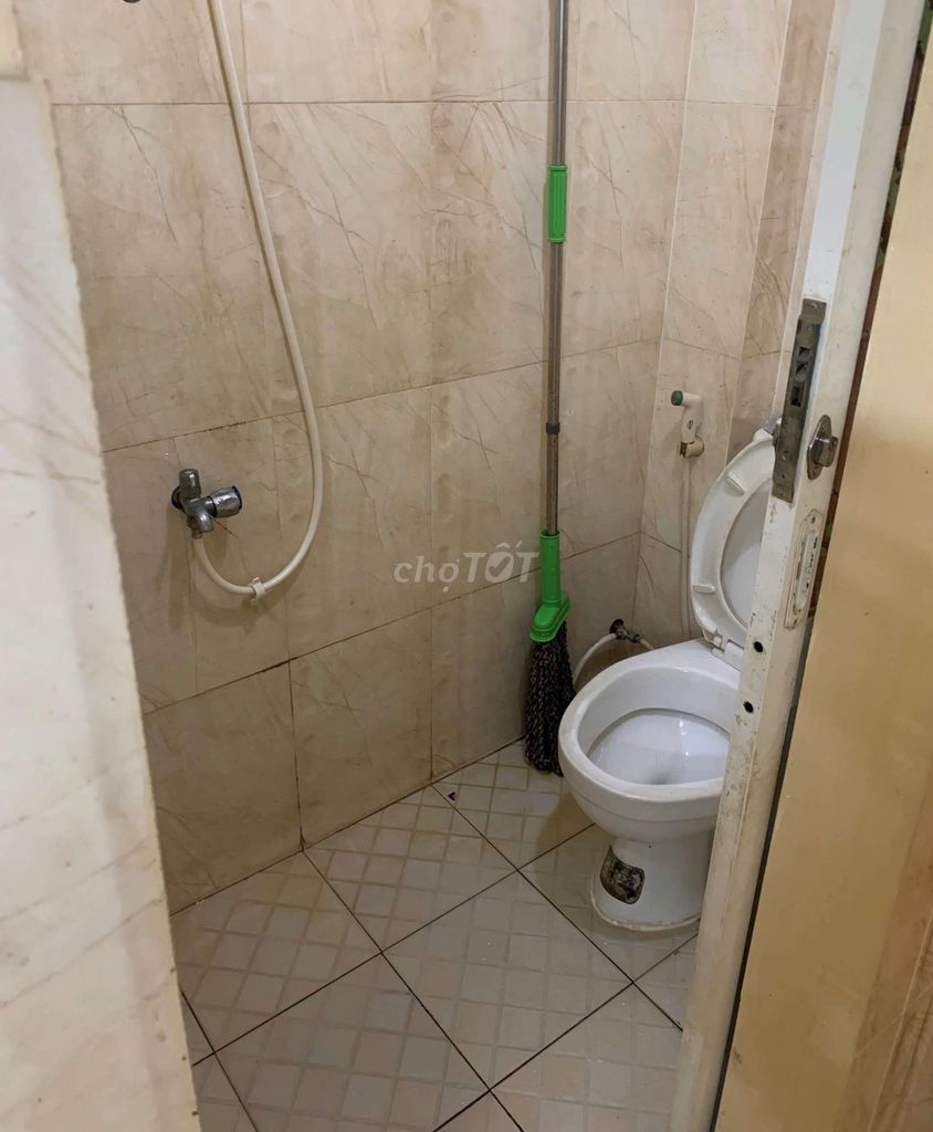 Cold Machine Room, Litvenko, Private Opposite, 3 million a month.