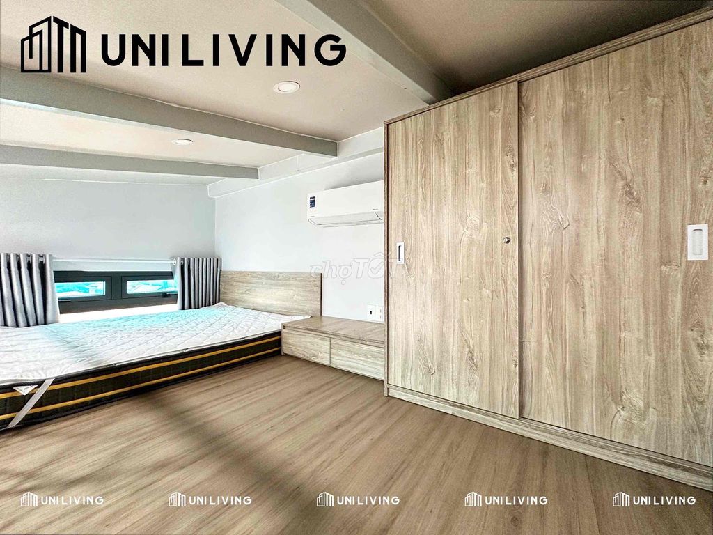 We'll rent out the kitchen guard, top floor balcony, blue line.