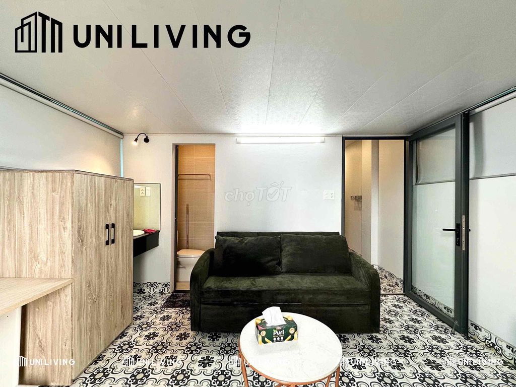 We'll rent out the kitchen guard, top floor balcony, blue line.