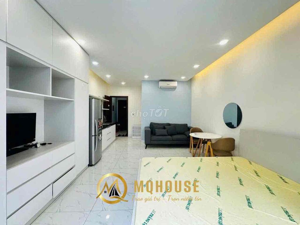 Rent Studio Parks' Box near Marrey Mart District 7