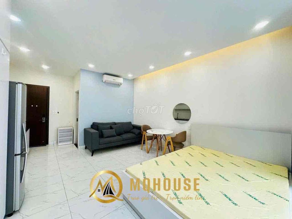 Rent Studio Parks' Box near Marrey Mart District 7