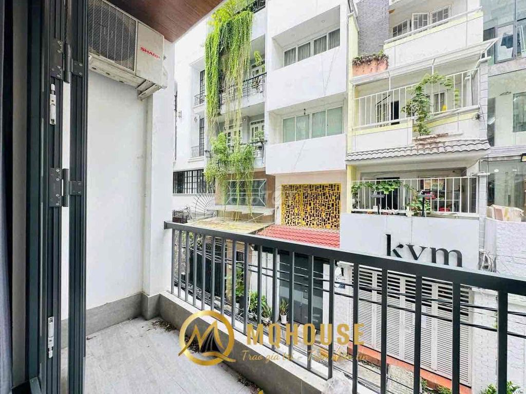 Rent Studio Parks' Box near Marrey Mart District 7