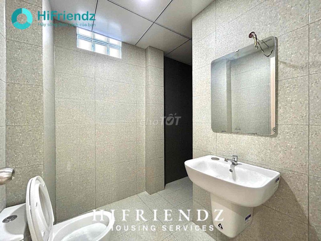 Tell Zhang of many rooms in the high-end mini apartment, the Board of Desk.