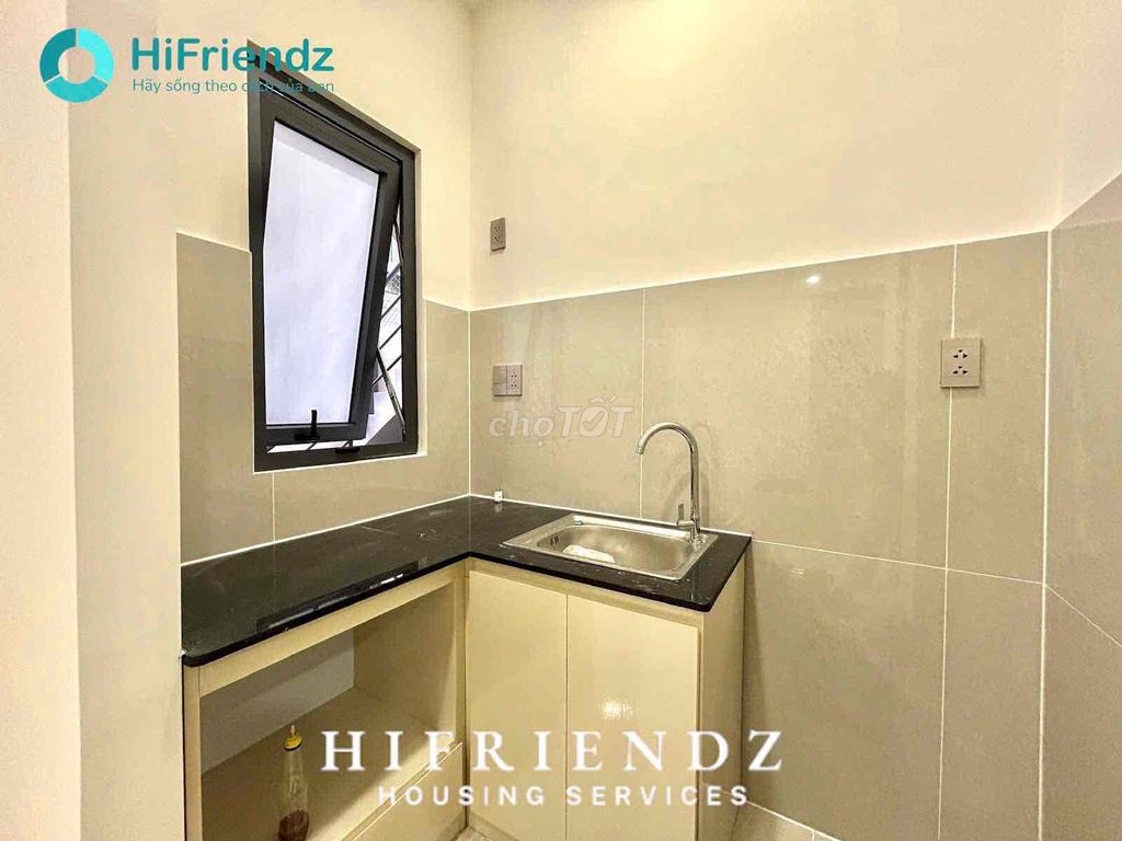 Tell Zhang of many rooms in the high-end mini apartment, the Board of Desk.