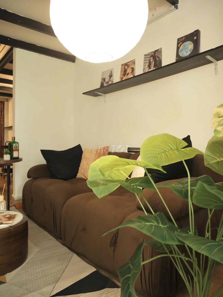 A Nguyễn Thị Minh Khai bedroom, 1–60 M2, just 13 million a month.