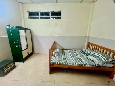 Rent a small Nguyễn Văn Khối hotel.