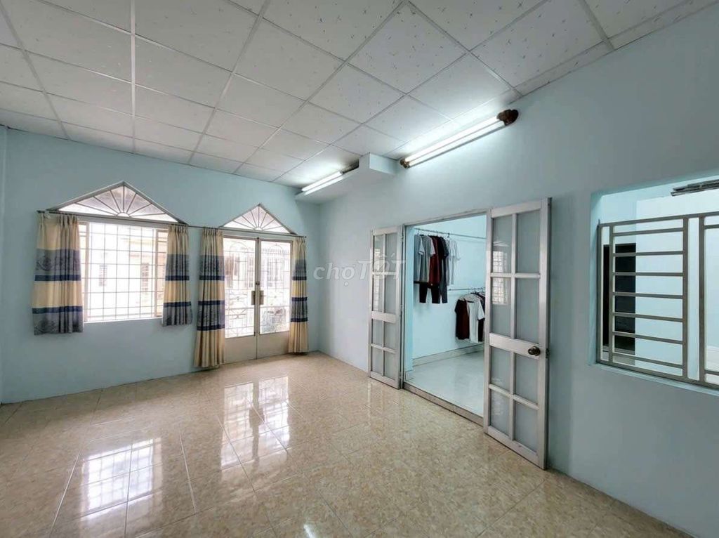 The new house is 70 meters 2 and only 19 million at Thích Quảng Đức