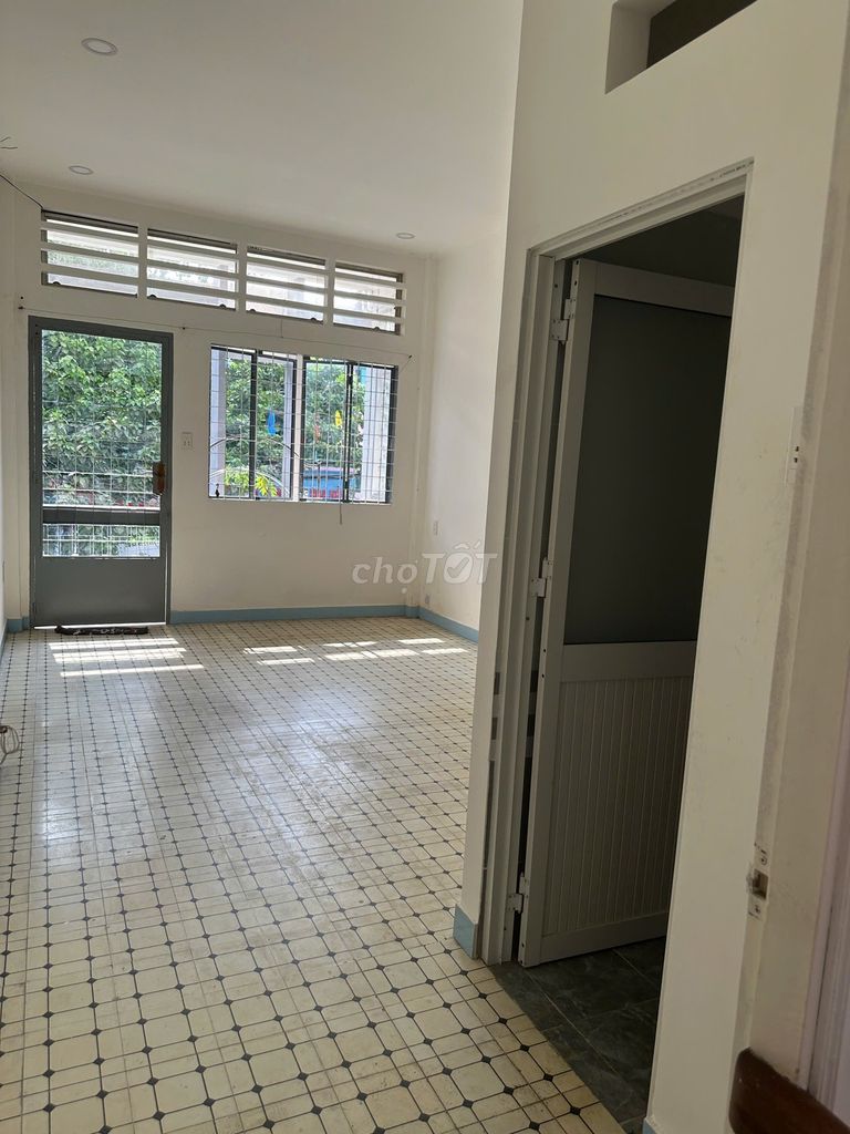 Rent the original Nguyễn Văn Công, Gò Vấp just $1.5 million a month.