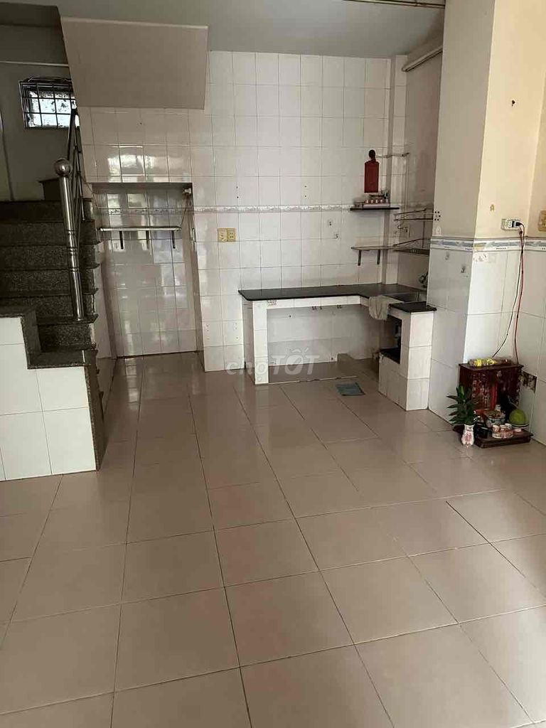 Bà Hạt 3 floors 3 bedroom 3 bathrooms downtown