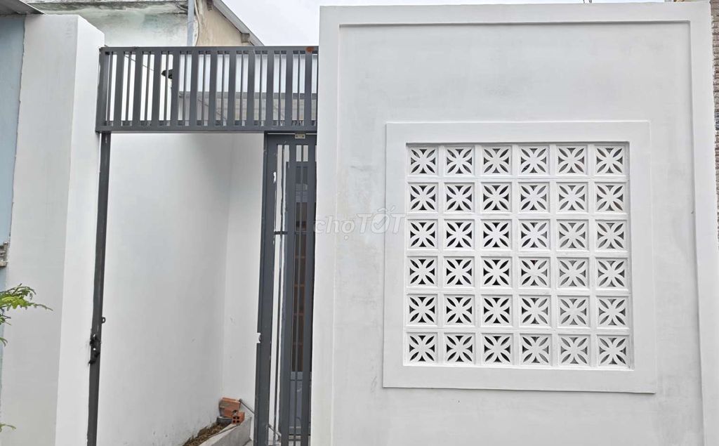 New guard house, near huflit & bx Ant - 6.5 million