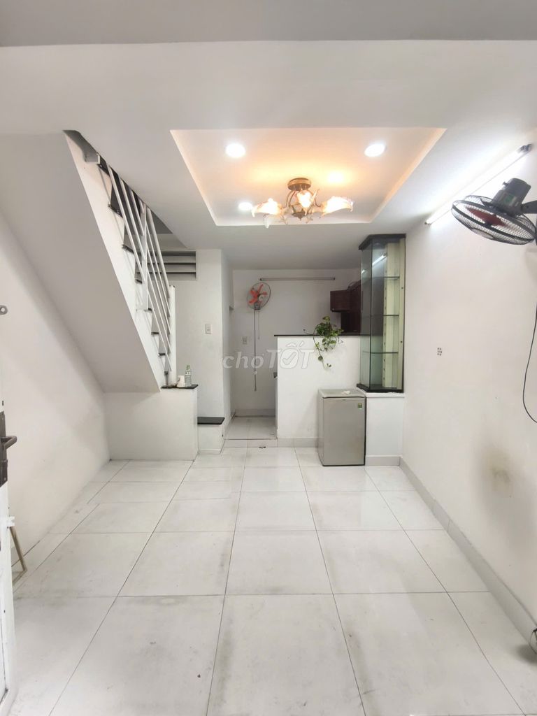 3rd floor 3th floor 3 bedroom 3 air air conditioning