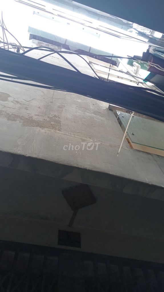 Rent a two-story alley 3 m. Nguyễn Trãi District 1.