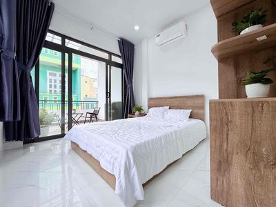 apartment 1 . 51 M2 garden balcony full interior bordering District 1