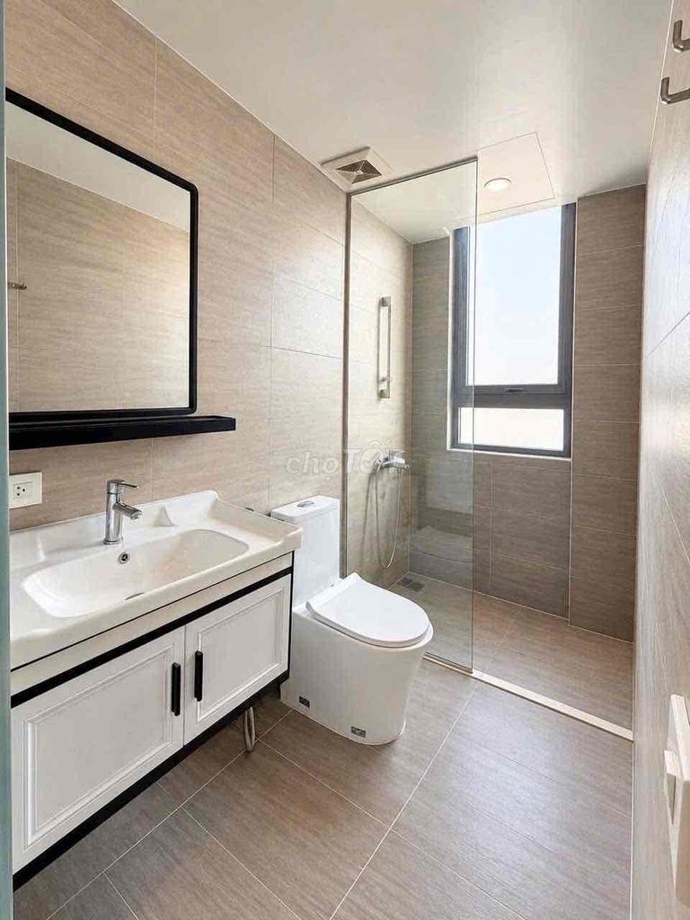Rent the apartment. A modern interior bedroom downtown in 7th.