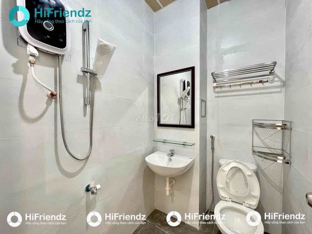 Rent the entire furniture service apartment - private washing machine, five P walk from college.