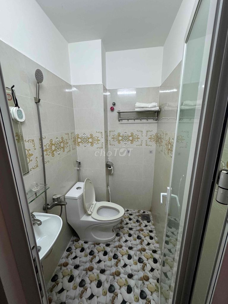 Rent a room at Cống Quỳnh 5 million3.