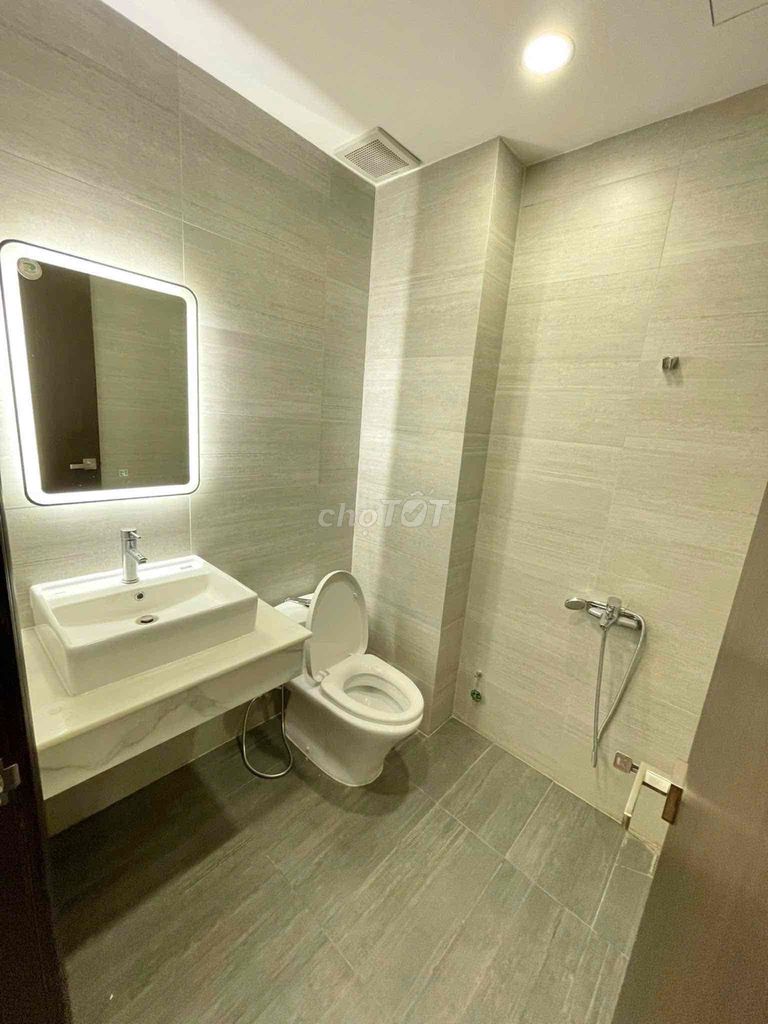 Two bedrooms. One bathroom. 55 meters. 10th floor.