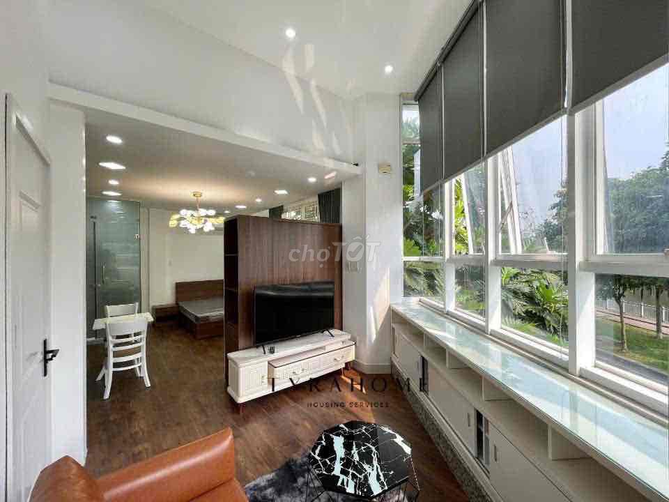 apartment one Trường Sa bordering District 3-- Full interior, private space.