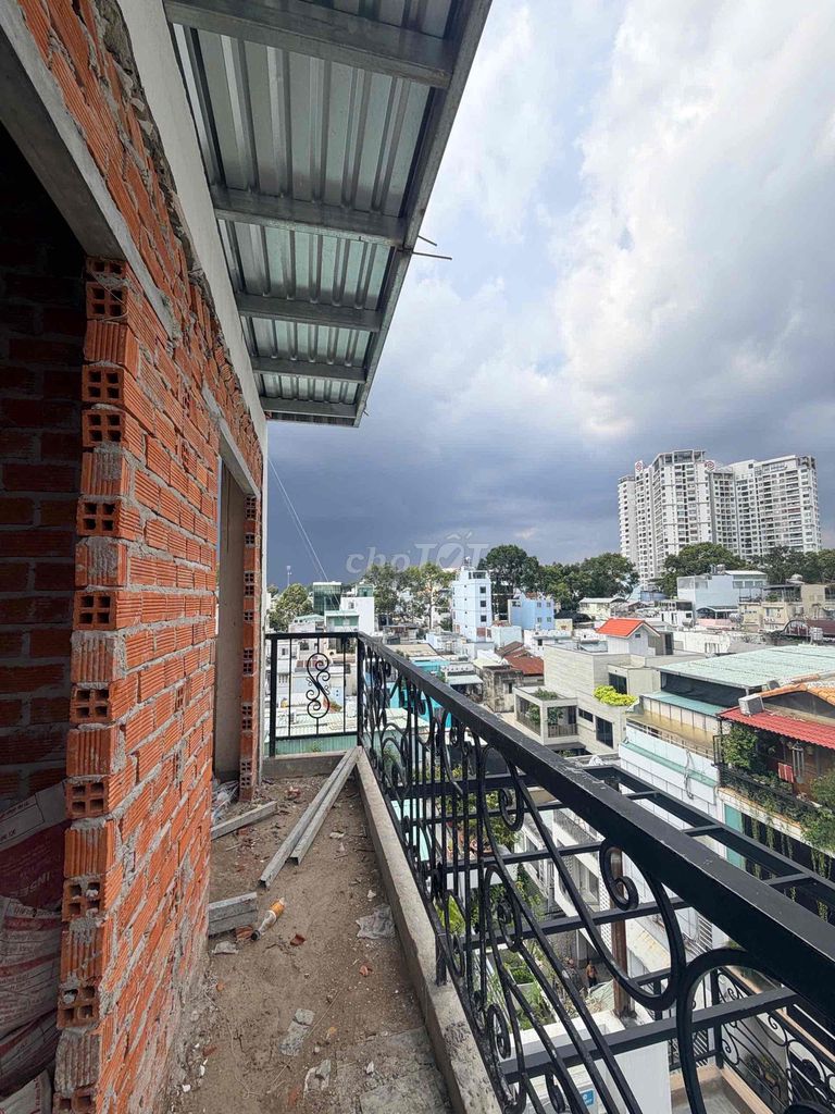 Rent Nguyễn Trãi, big market-- 2 bedrooms full of furniture,