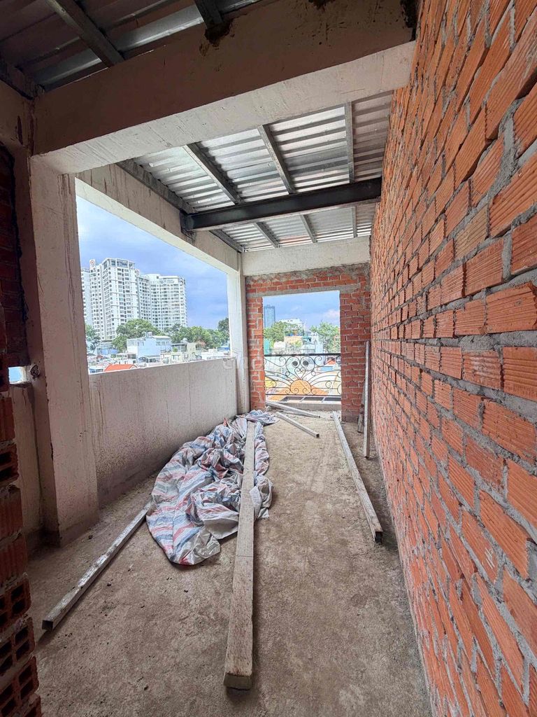 Rent Nguyễn Trãi, big market-- 2 bedrooms full of furniture,