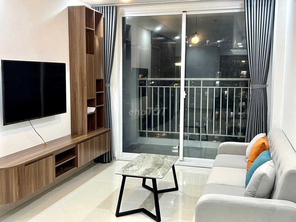 Rent The Manor 2-Nguyễn Hữu Cảnh apartment 2 p sleeps, ntc at 17 million a month