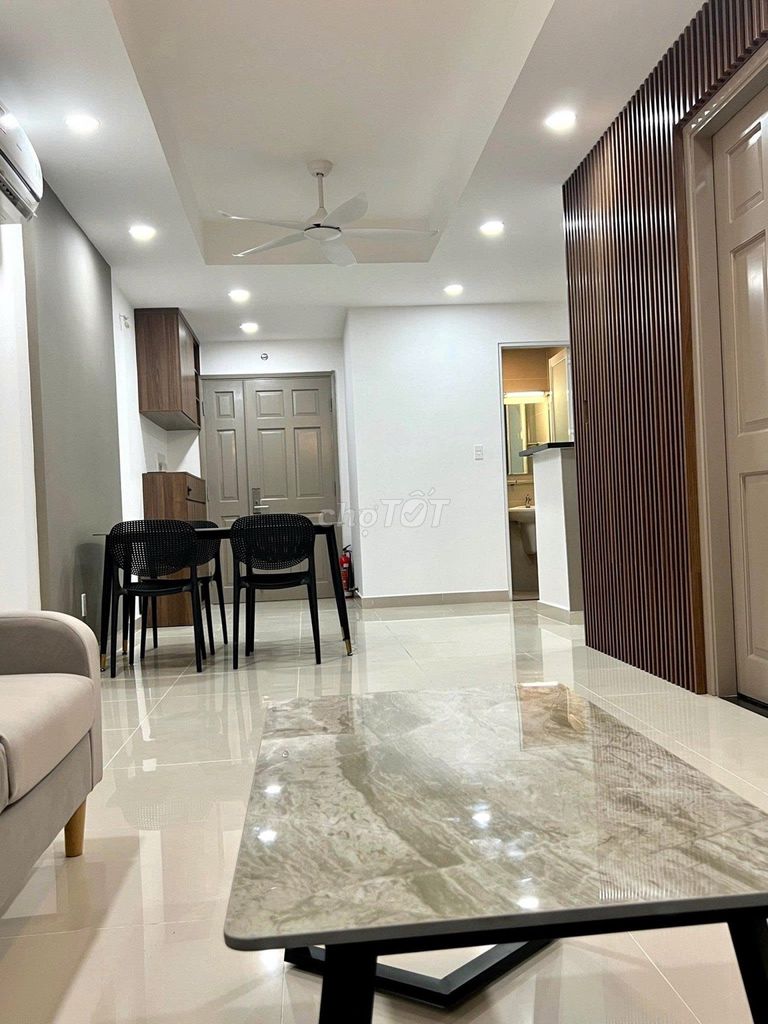 Rent The Manor 2-Nguyễn Hữu Cảnh apartment 2 p sleeps, ntc at 17 million a month