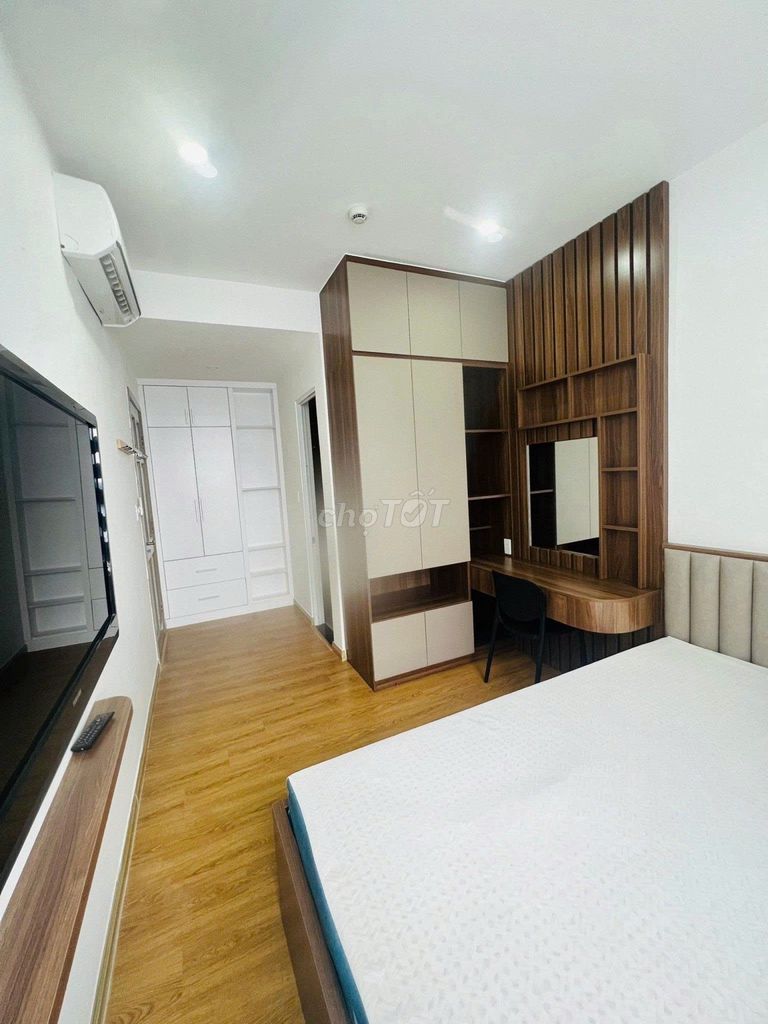 Rent The Manor 2-Nguyễn Hữu Cảnh apartment 2 p sleeps, ntc at 17 million a month