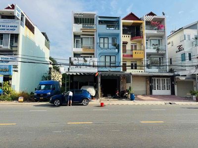 30 million rents of whole cash 24 M District 7-- 4 floors, garage.