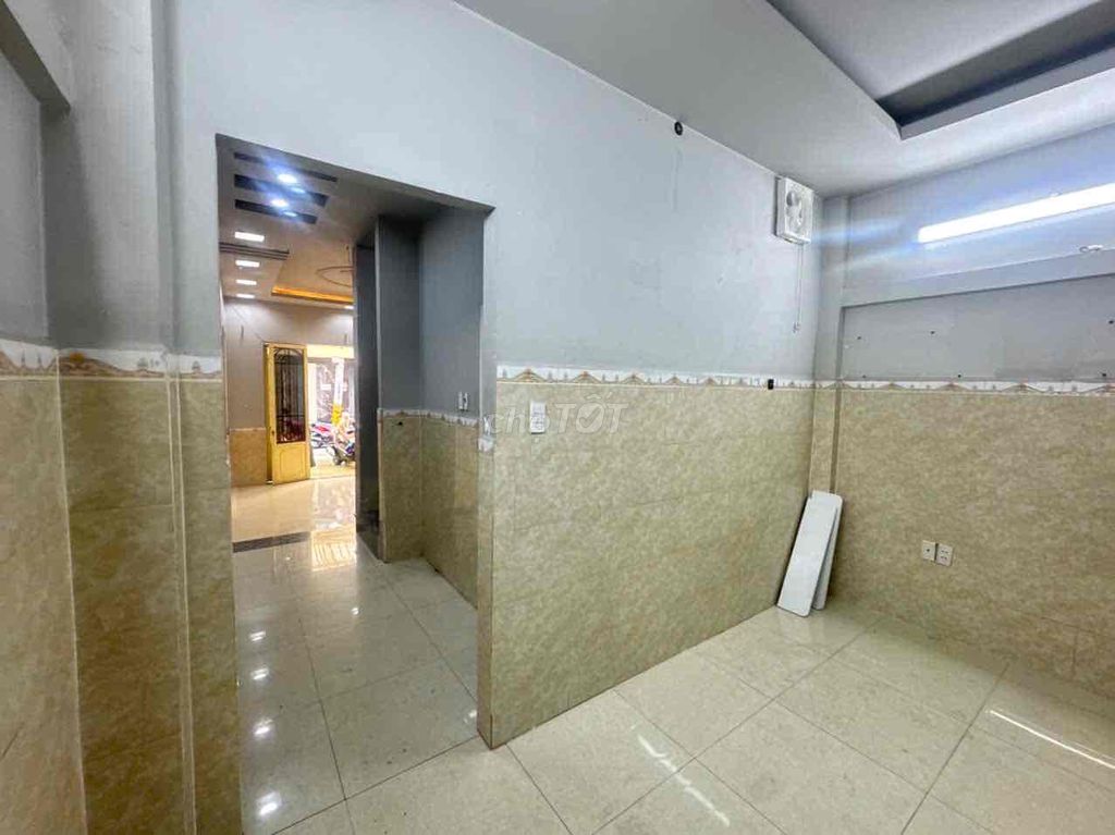 The 60m2th floor garage Phan Huy Ích